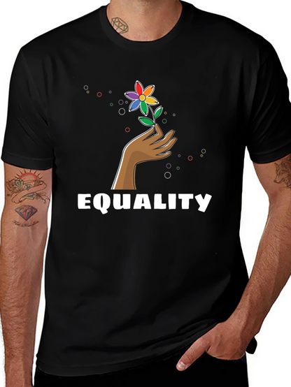 Camiseta Negra Igualdad con Diseño Floral LGBT