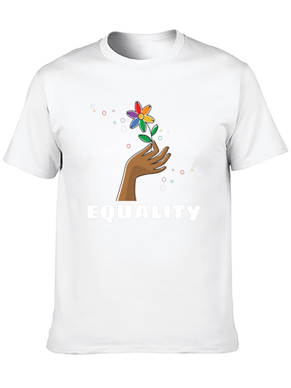 Camiseta Negra Igualdad con Diseño Floral LGBT