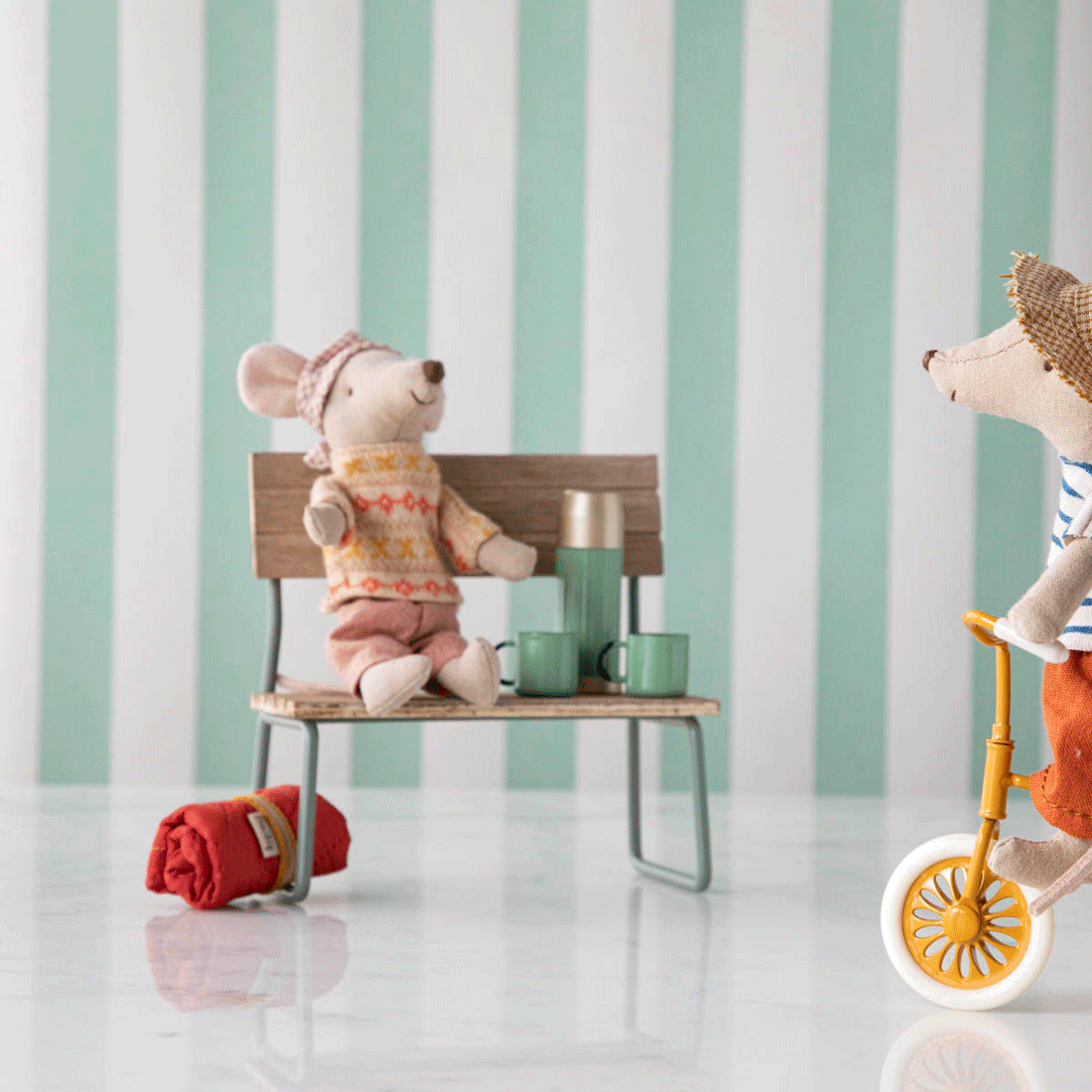 Abri à tricycle, Mouse