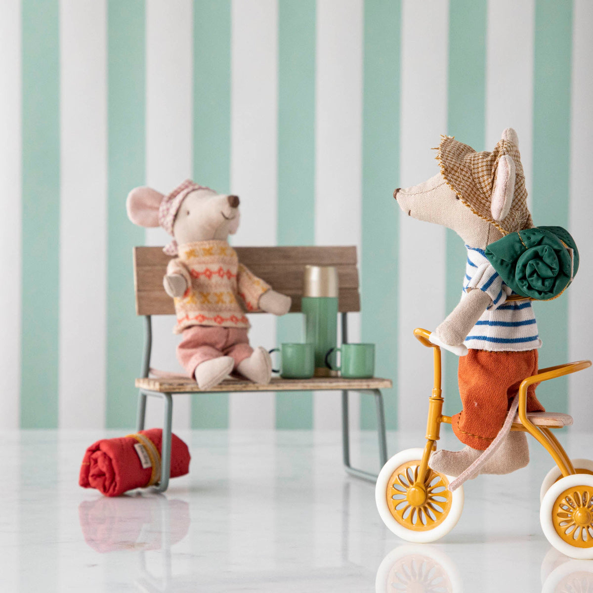 Abri à tricycle, Mouse