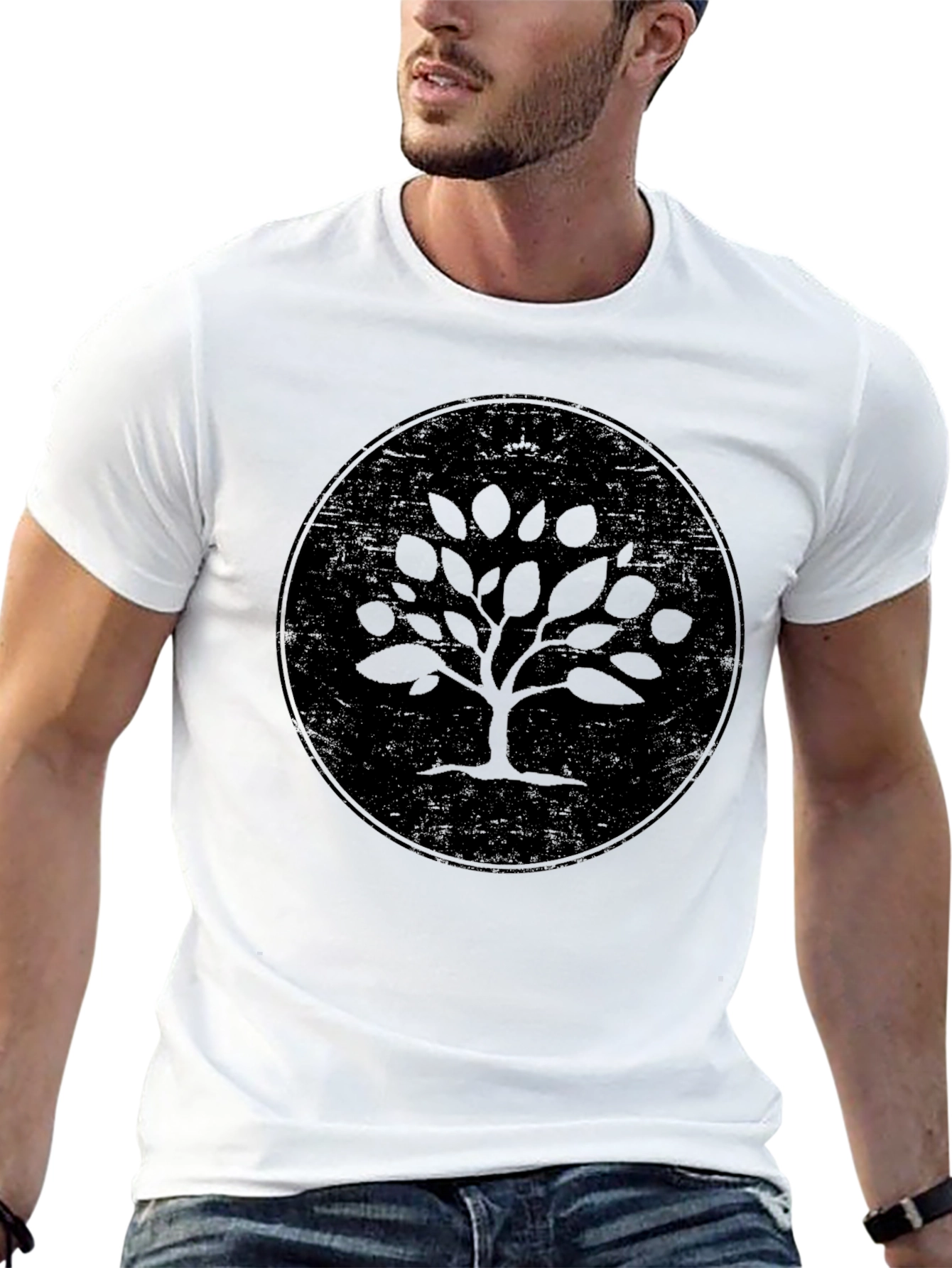 Camiseta Negra con Diseño de Árbol Circular