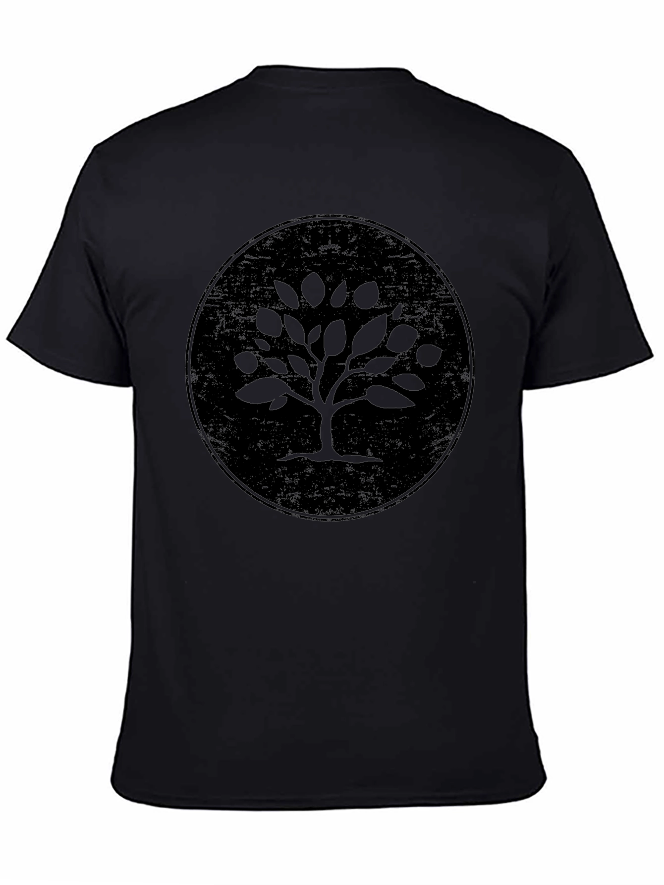 Camiseta Negra con Diseño de Árbol Circular