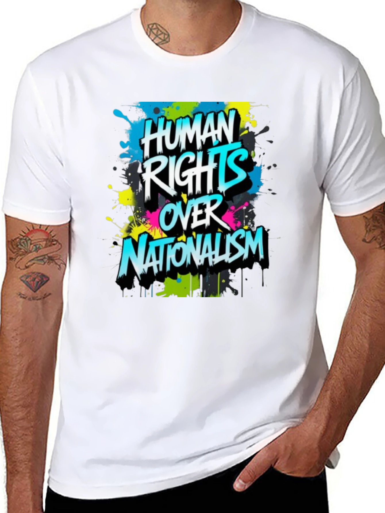 Camiseta Negra con Diseño Derechos Humanos Sobre Nacionalismo