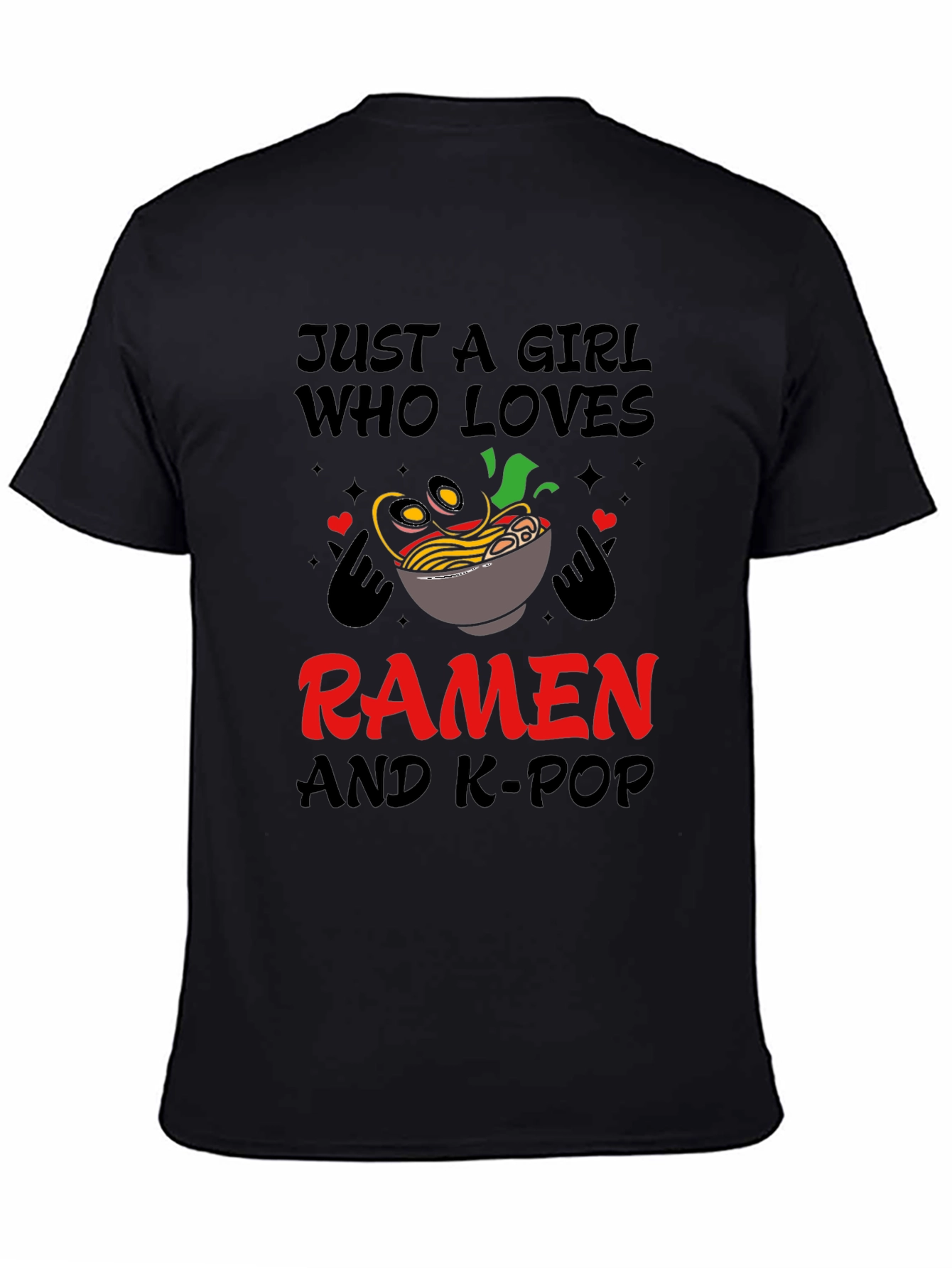Camiseta Negra: Ramen y K-Pop