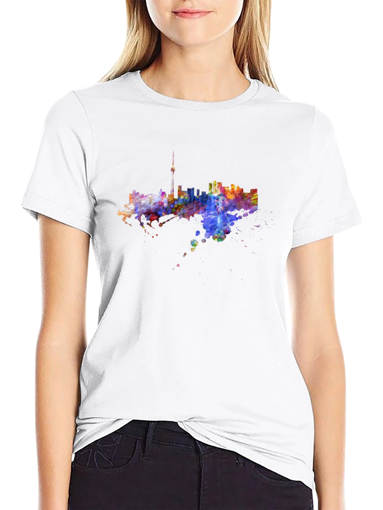 Camiseta Negra con Diseño Abstracto de Ciudad