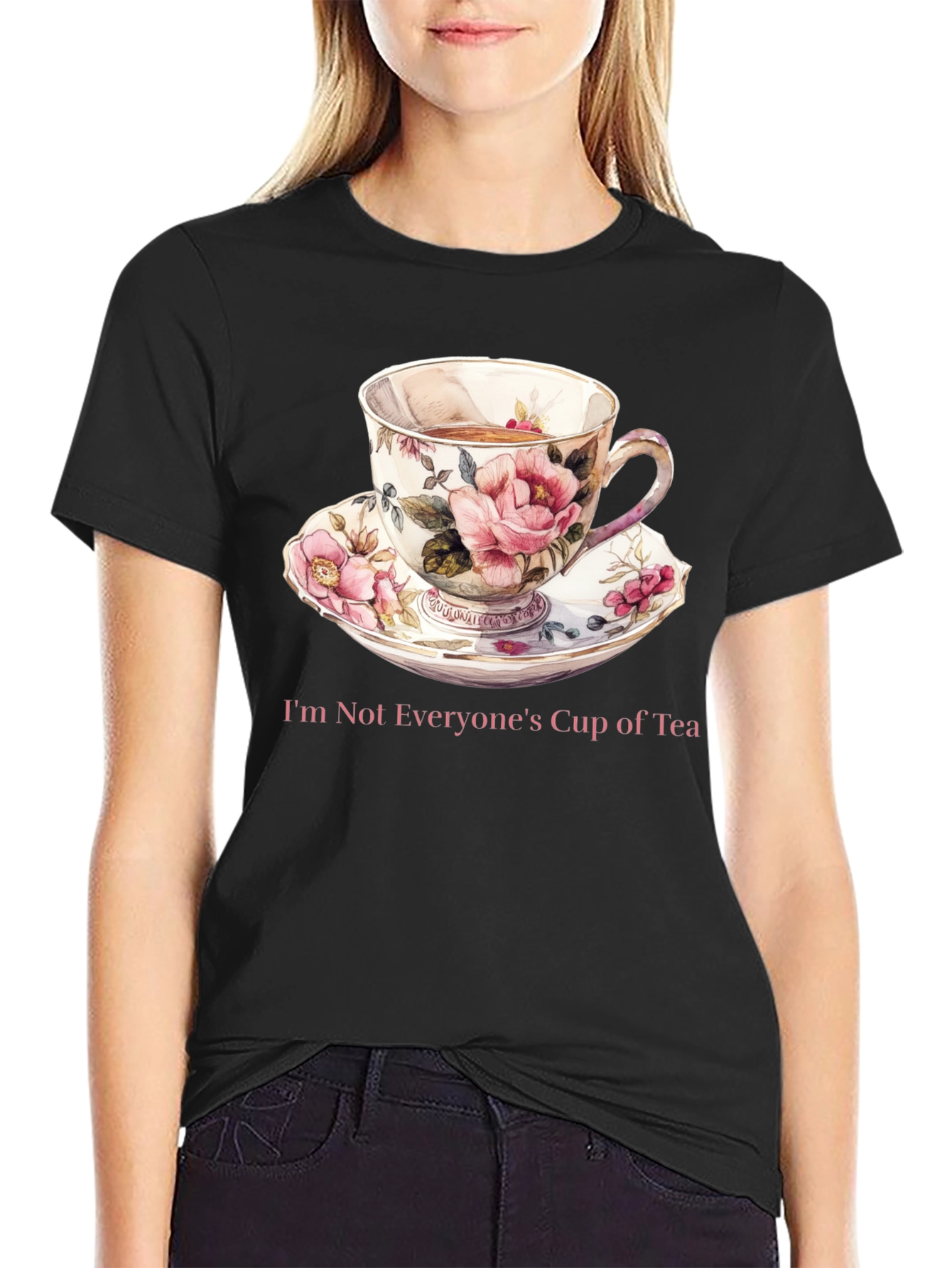 Camiseta Negra con Taza de Té Floral