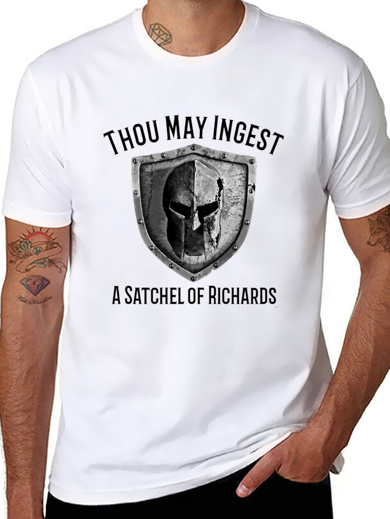Camiseta Negra: ¡Ingiere un Saco de Richards!