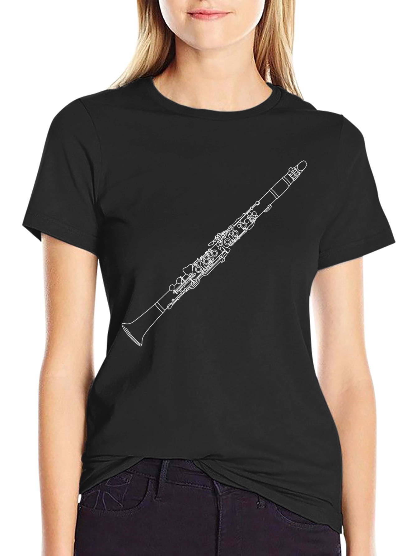 Camiseta Negra con Diseño de Clarinete para Músicos