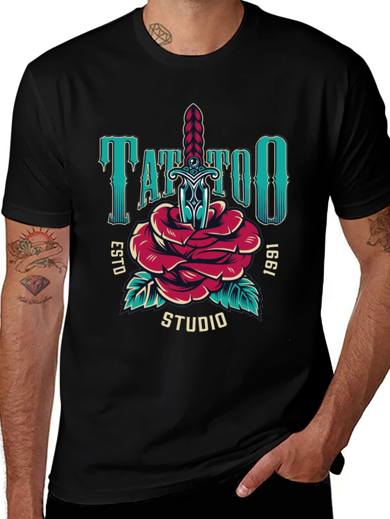Camiseta Negra Estampada Tattoo Studio