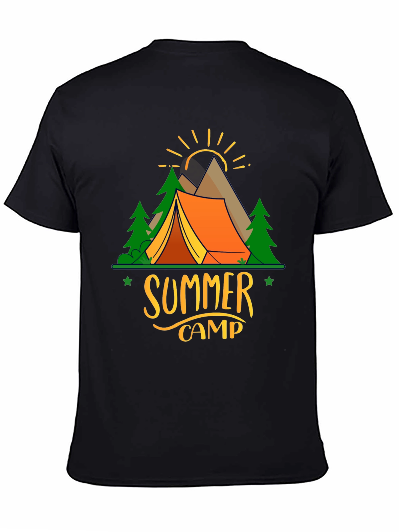 Camiseta Negra Estampada Campamento de Verano