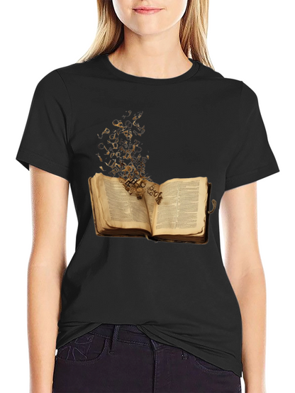Camiseta Negra con Diseño de Libro Abierto