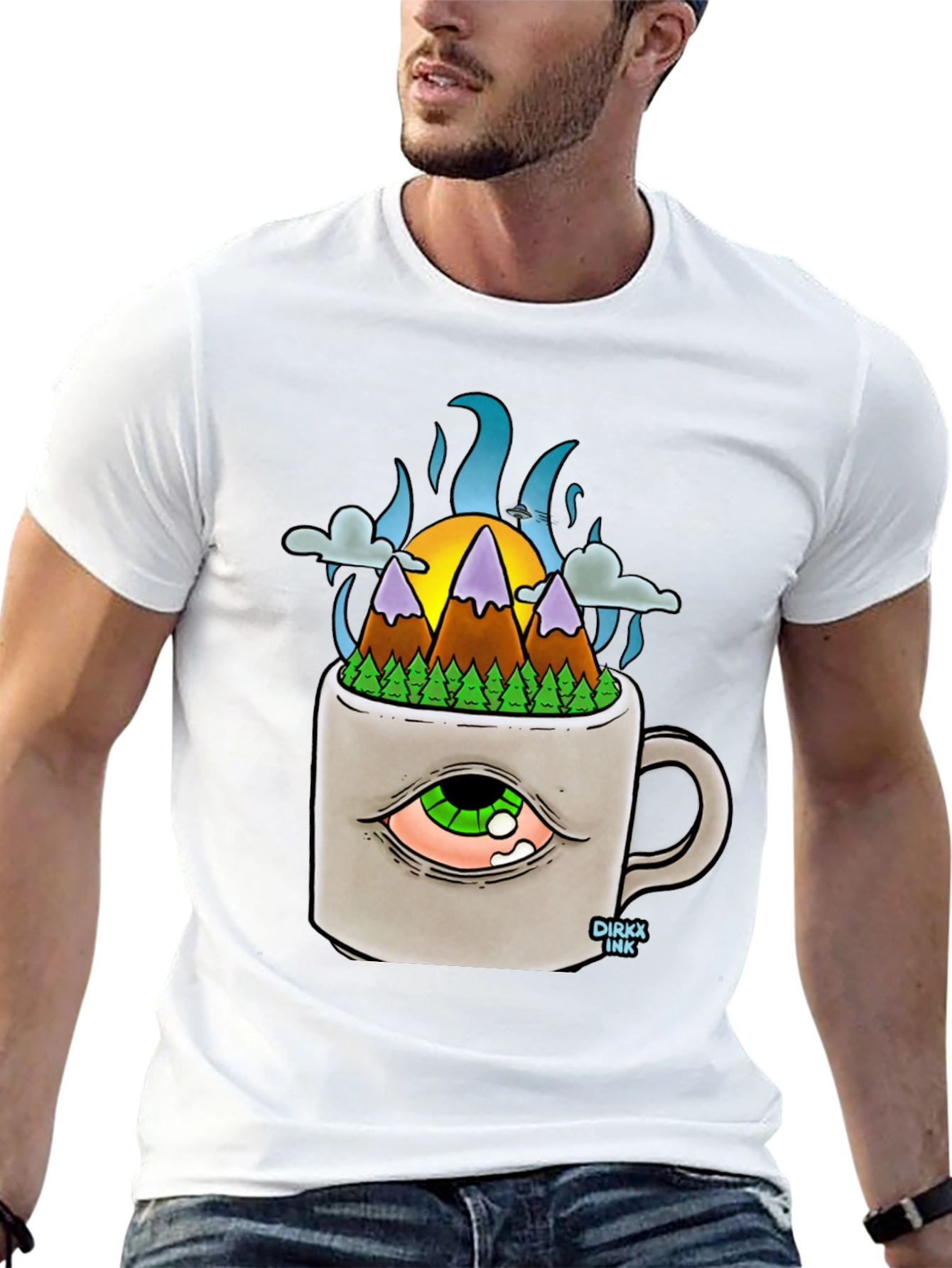 Camiseta Negra con Diseño Original Montaña en Taza