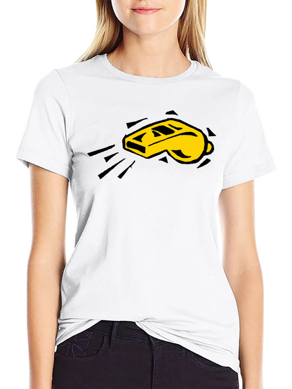 Camiseta Negra con Diseño de Silbato Amarillo