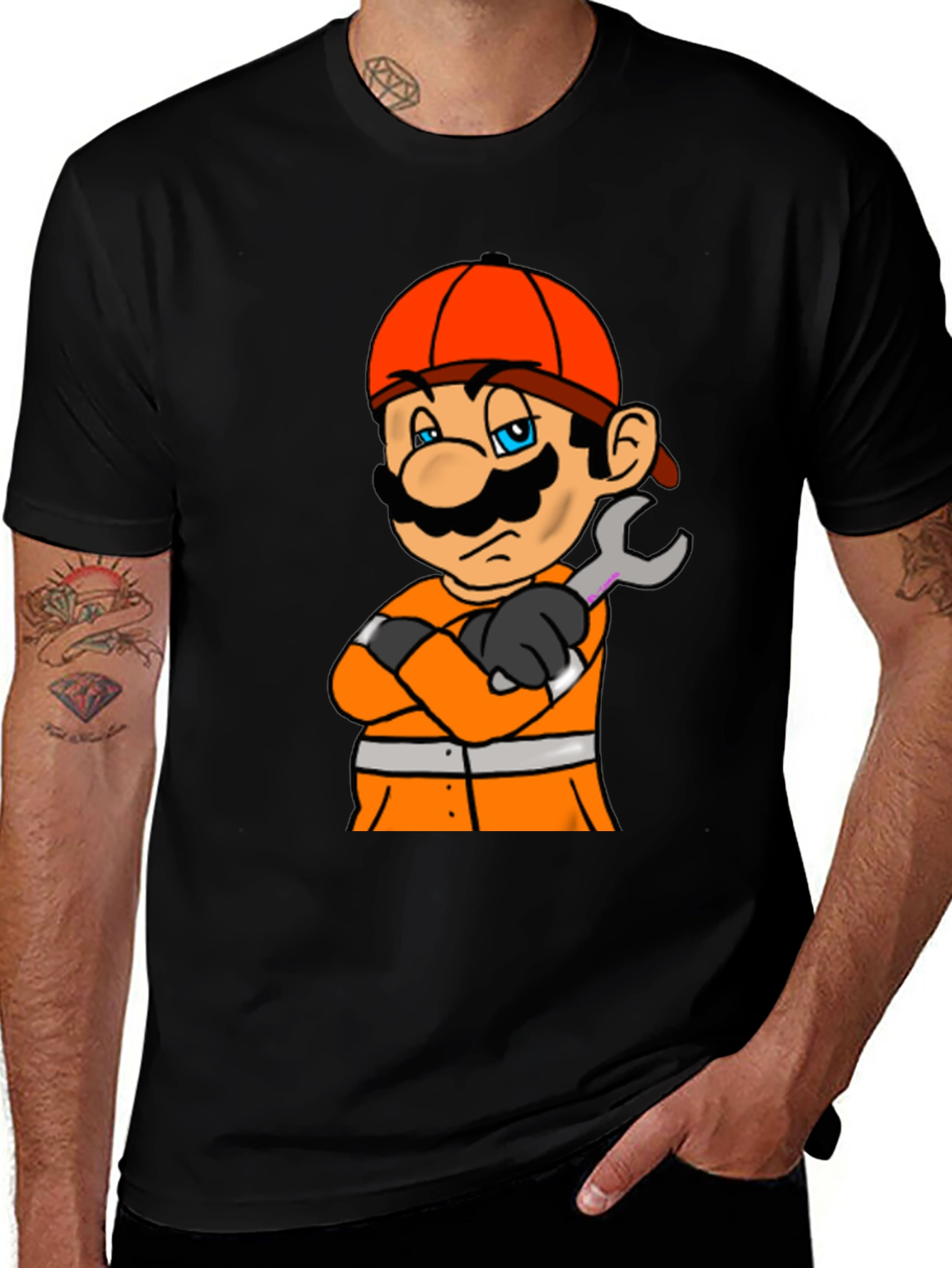 Camiseta Negra con Diseño de Mario Constructor