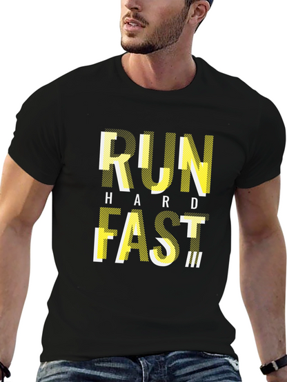 Camiseta Negra Deportiva con Diseño RUN