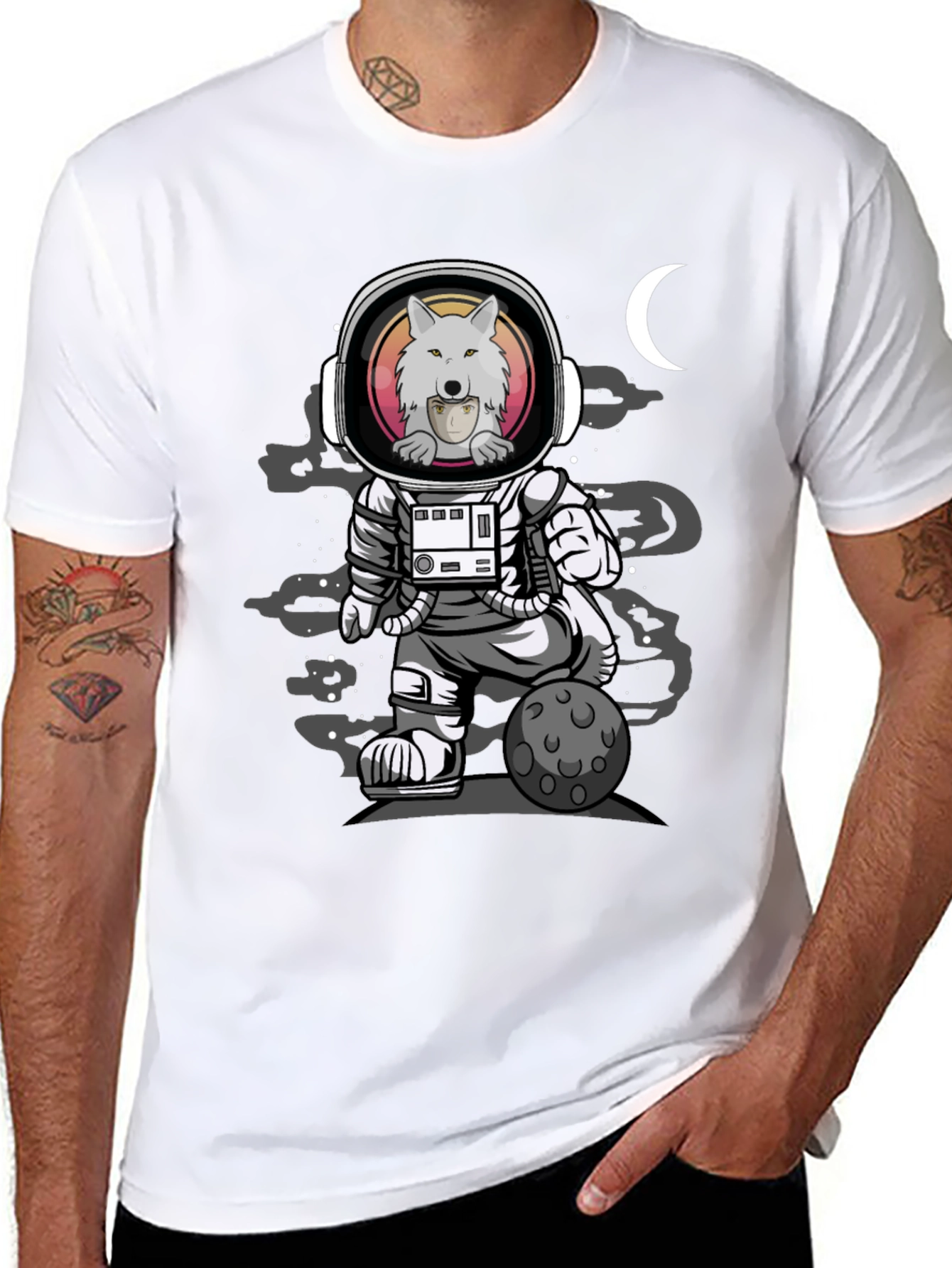 Camiseta Negra con Diseño de Astronauta Lobo