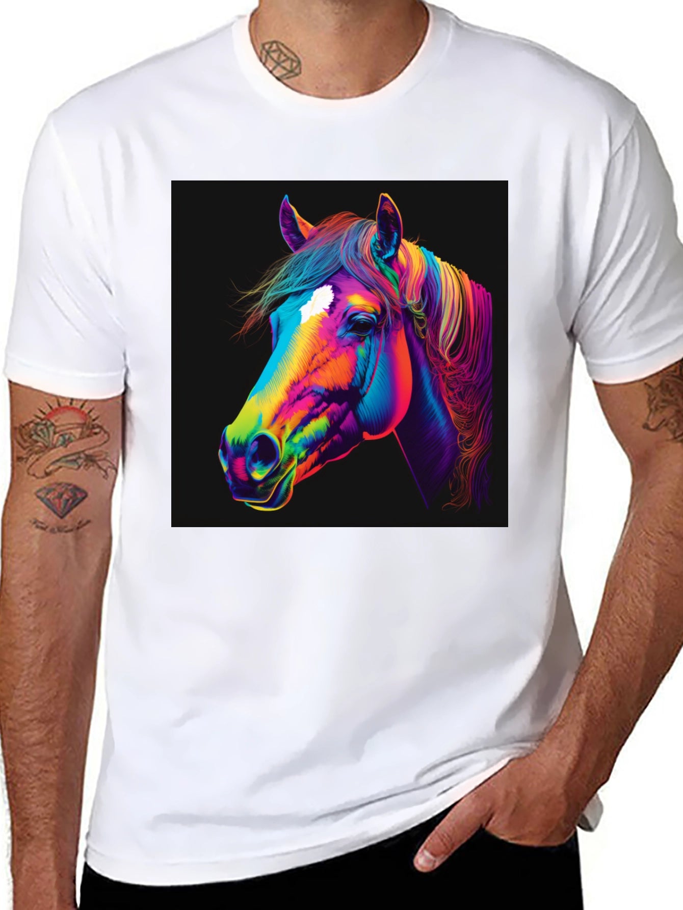 Camiseta Negra con Diseño de Caballo Neón