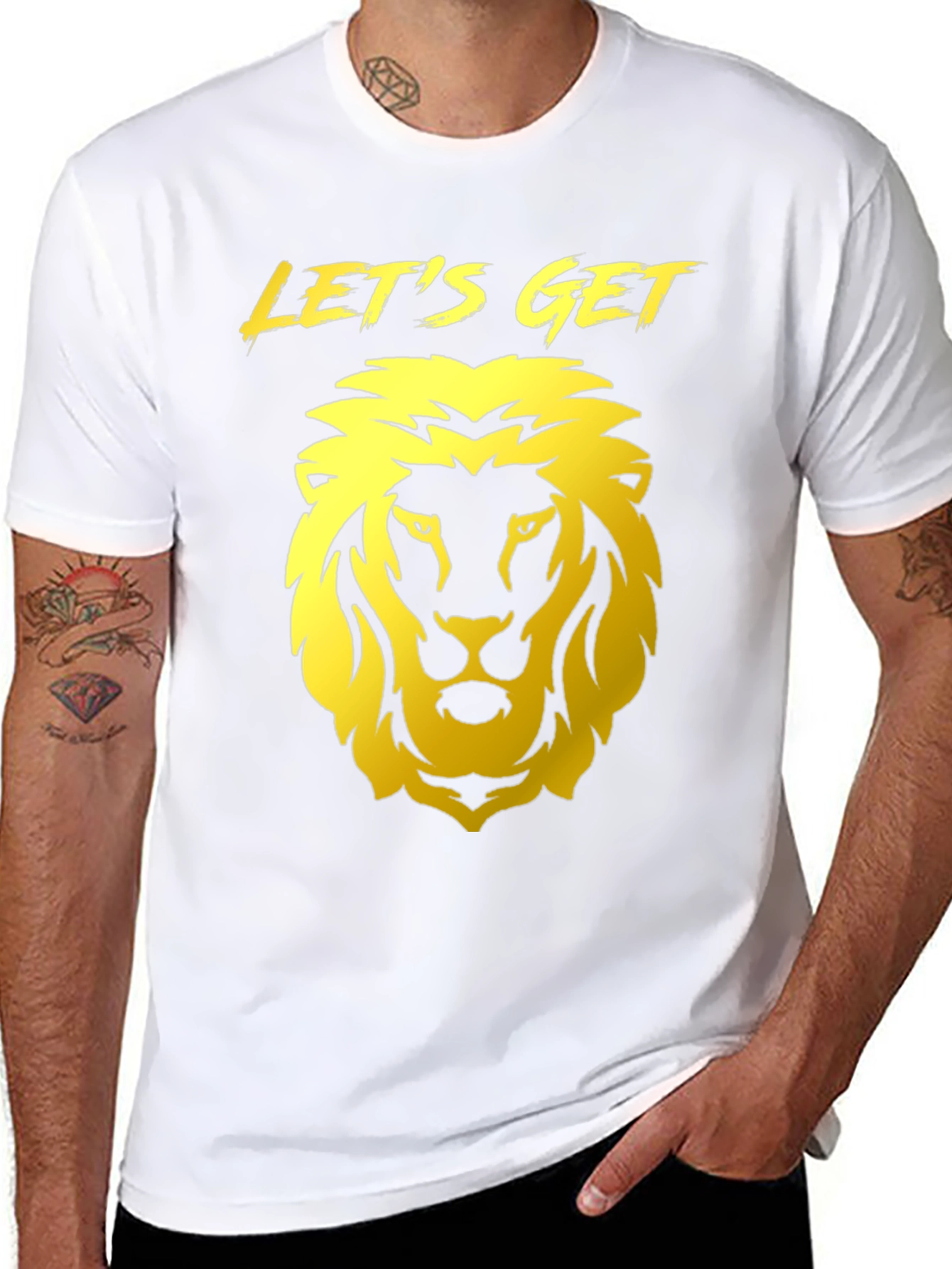 Camiseta Negra con Diseño de León Dorado