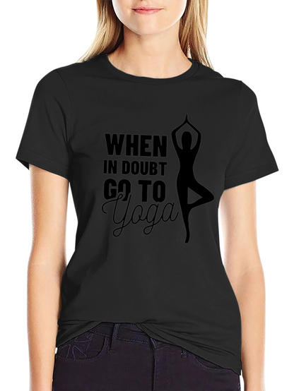Camiseta Negra con Diseño de Yoga para Hombre