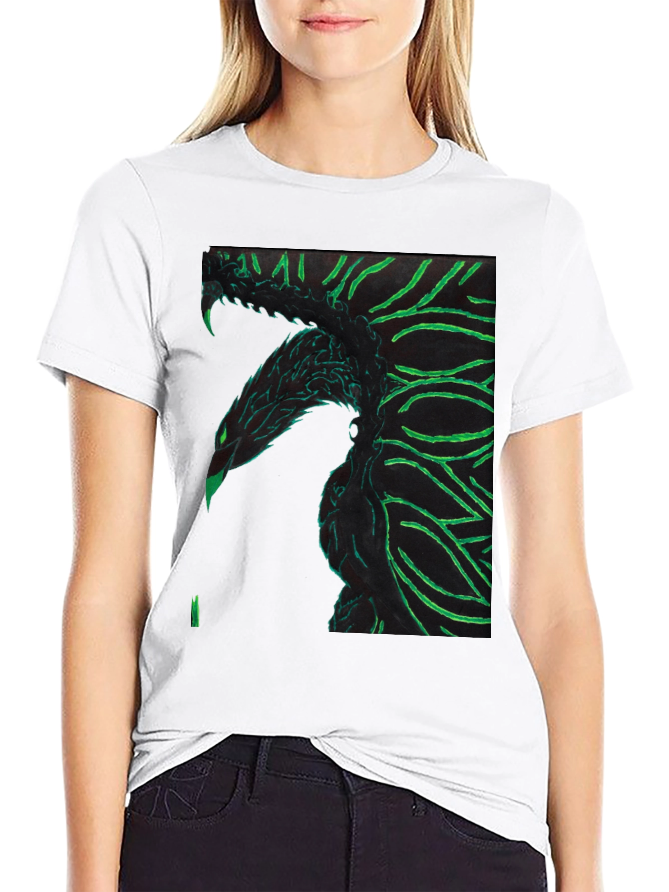 Camiseta Negra con Diseño de Dragón Verde