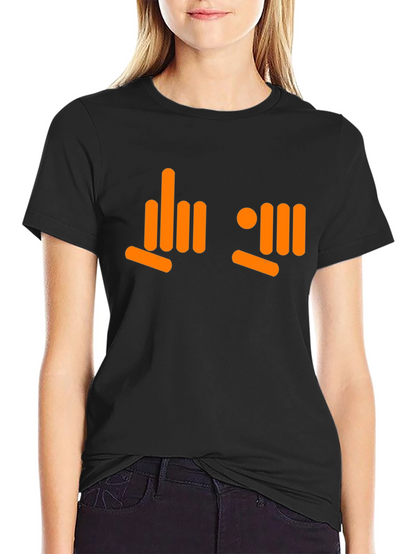 Camiseta Negra con Diseño Gráfico Naranja
