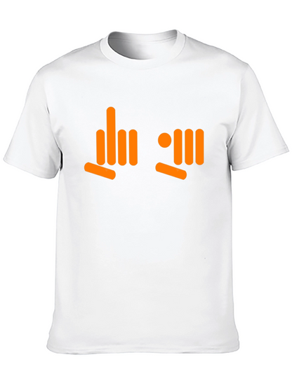 Camiseta Negra con Diseño Gráfico Naranja
