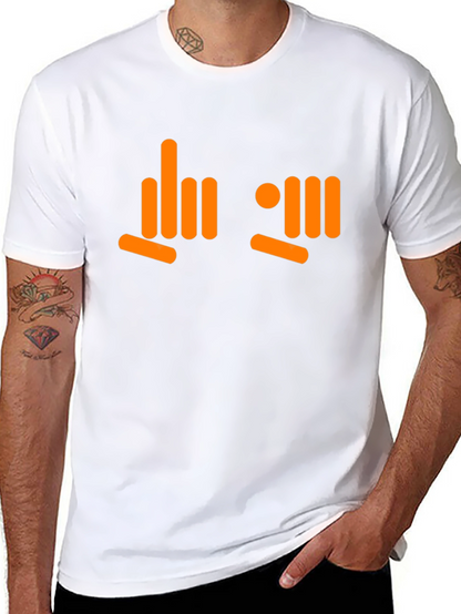 Camiseta Negra con Diseño Gráfico Naranja