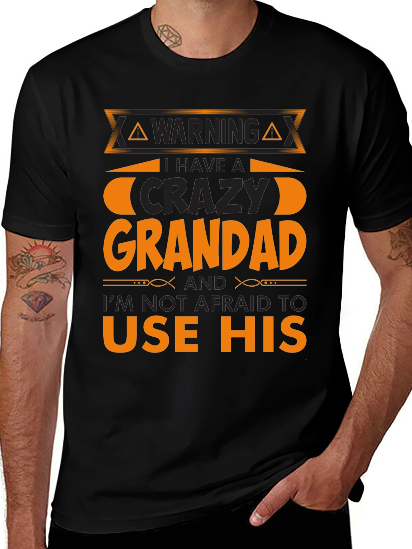 Camiseta Negra con Diseño Abuelo Loco