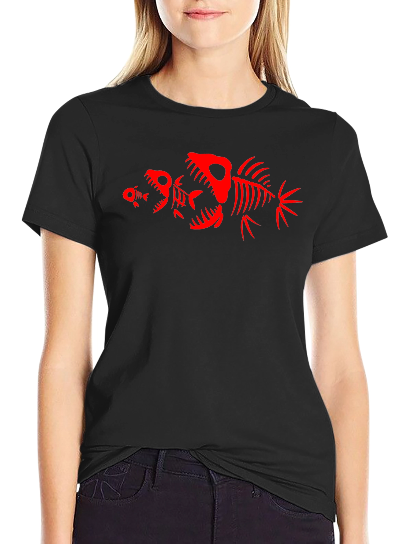 Camiseta Negra con Diseño de Esqueletos de Peces Rojos