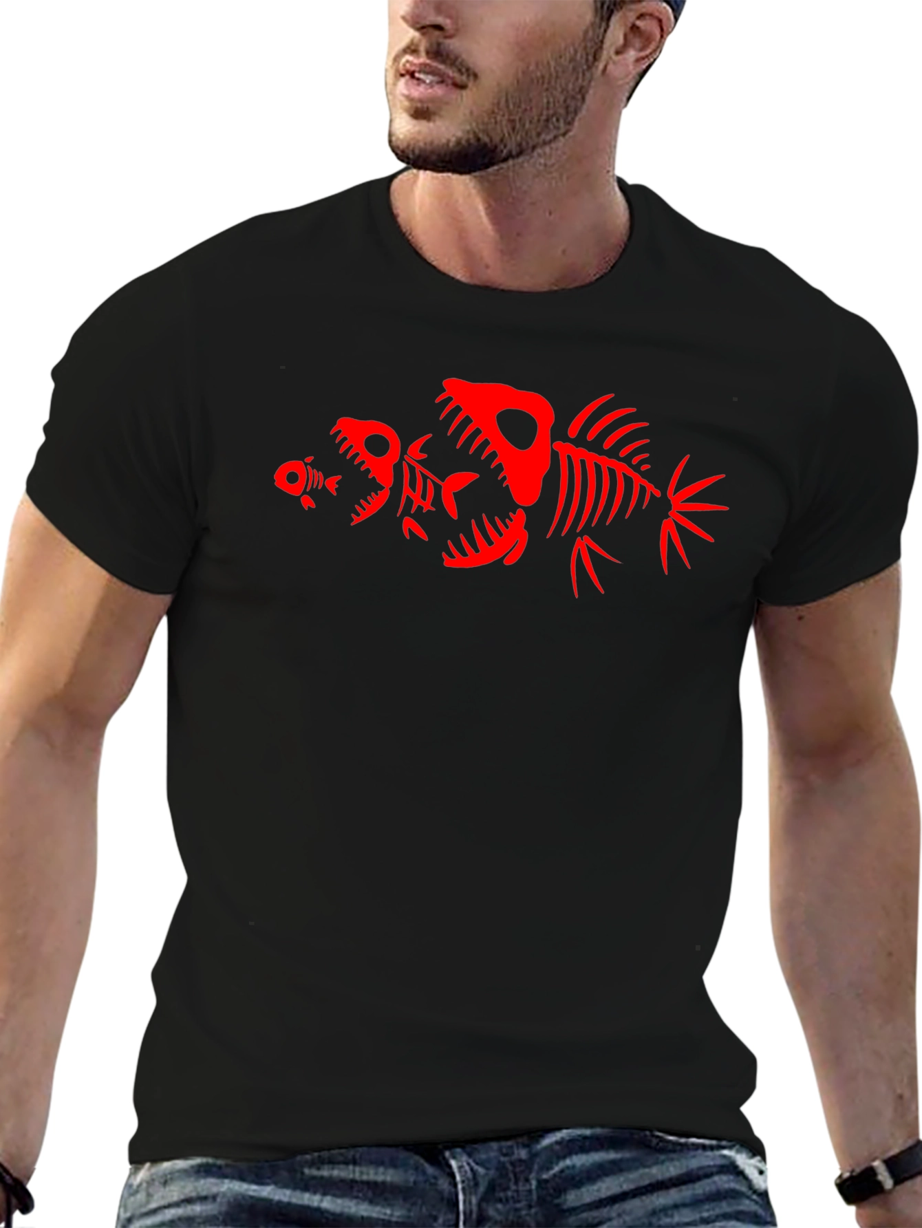 Camiseta Negra con Diseño de Esqueletos de Peces Rojos