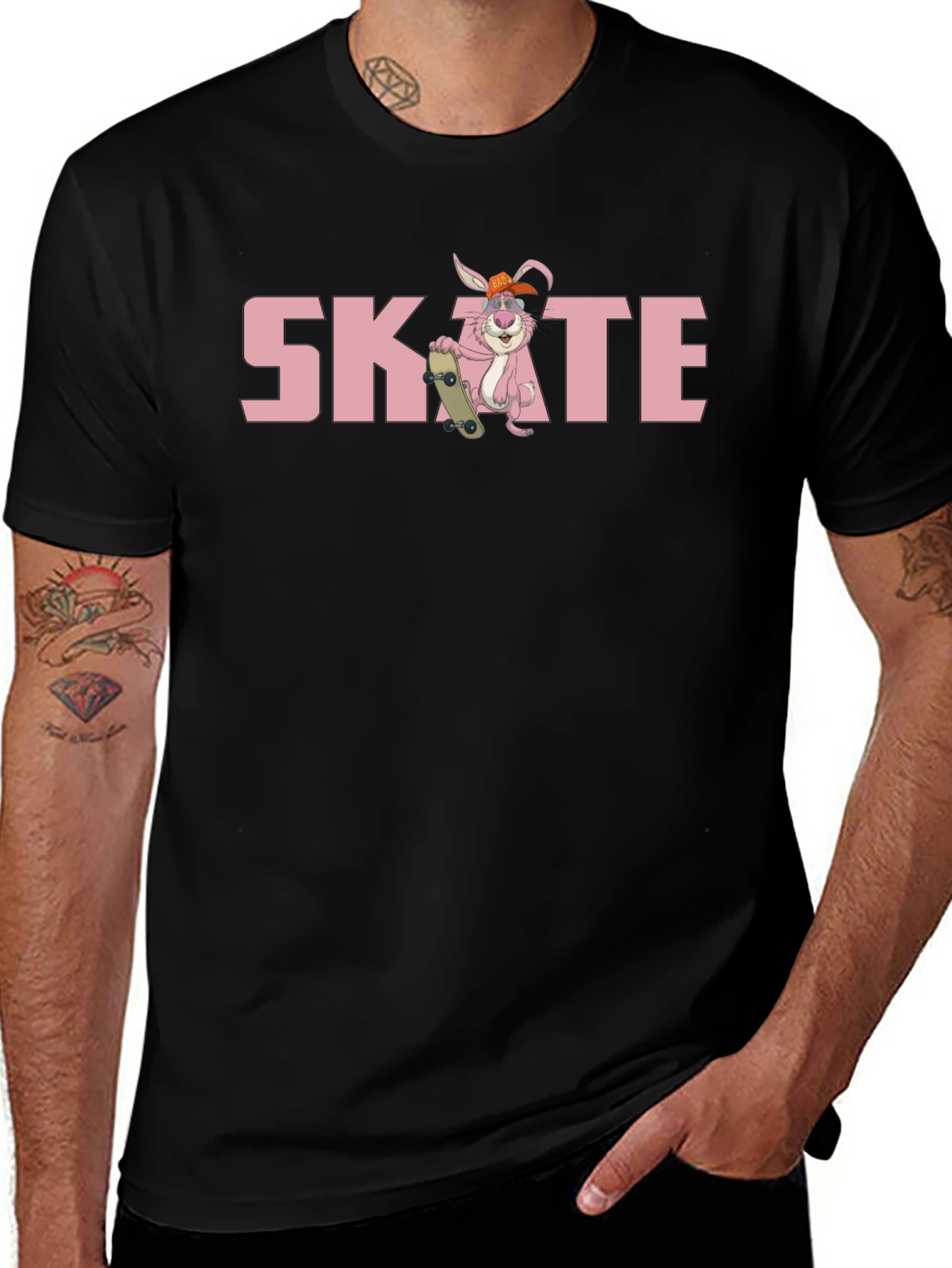 Camiseta Negra con Diseño de Conejo Skate