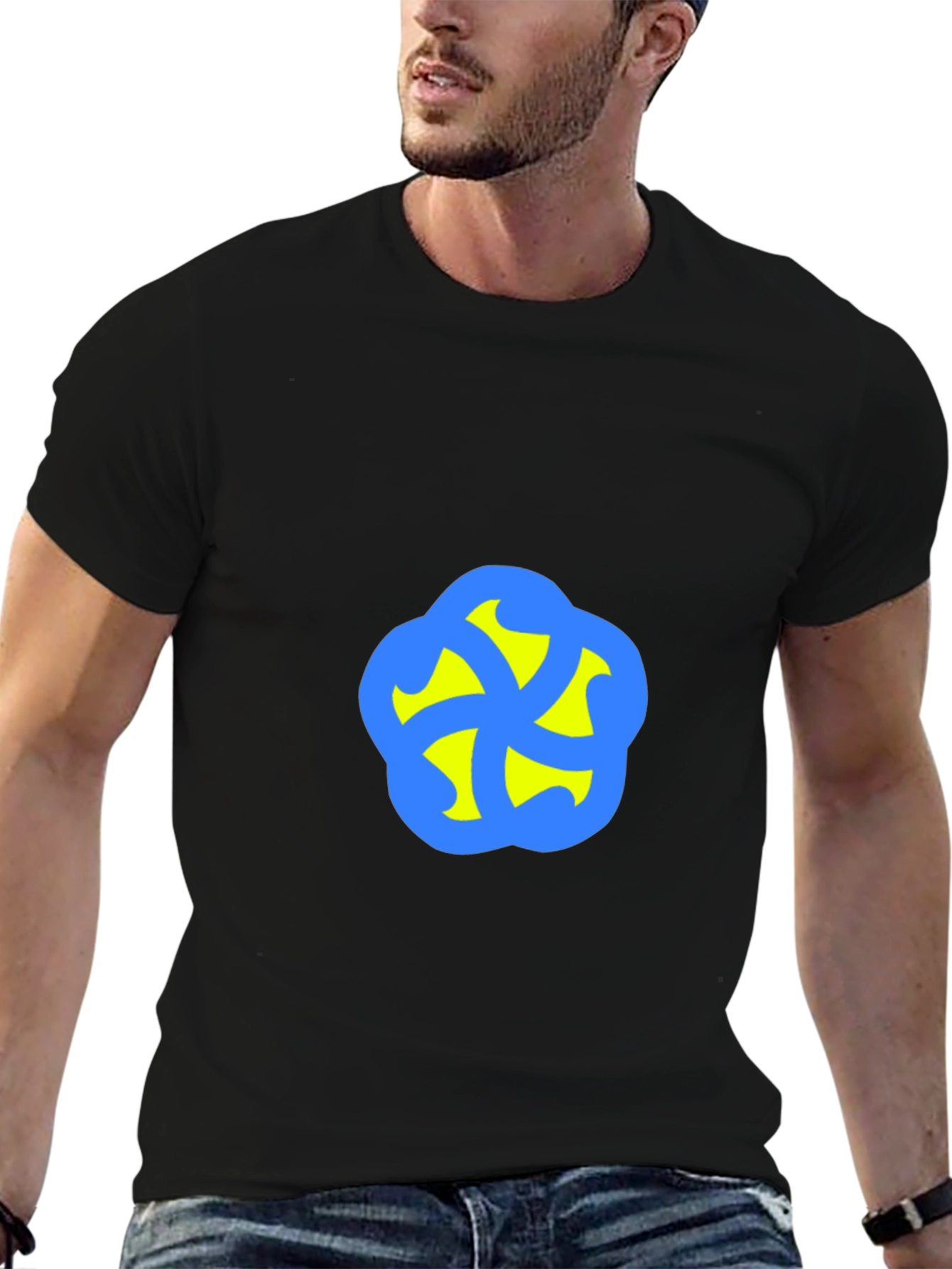 Camiseta Negra con Diseño Abstracto Azul y Amarillo