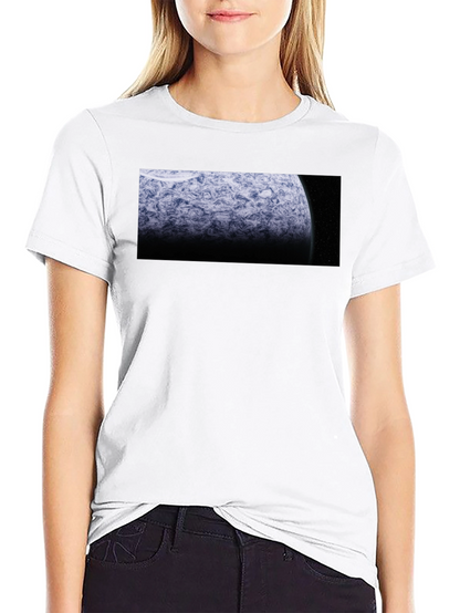 Camiseta Negra Planeta Espacial Diseño Único