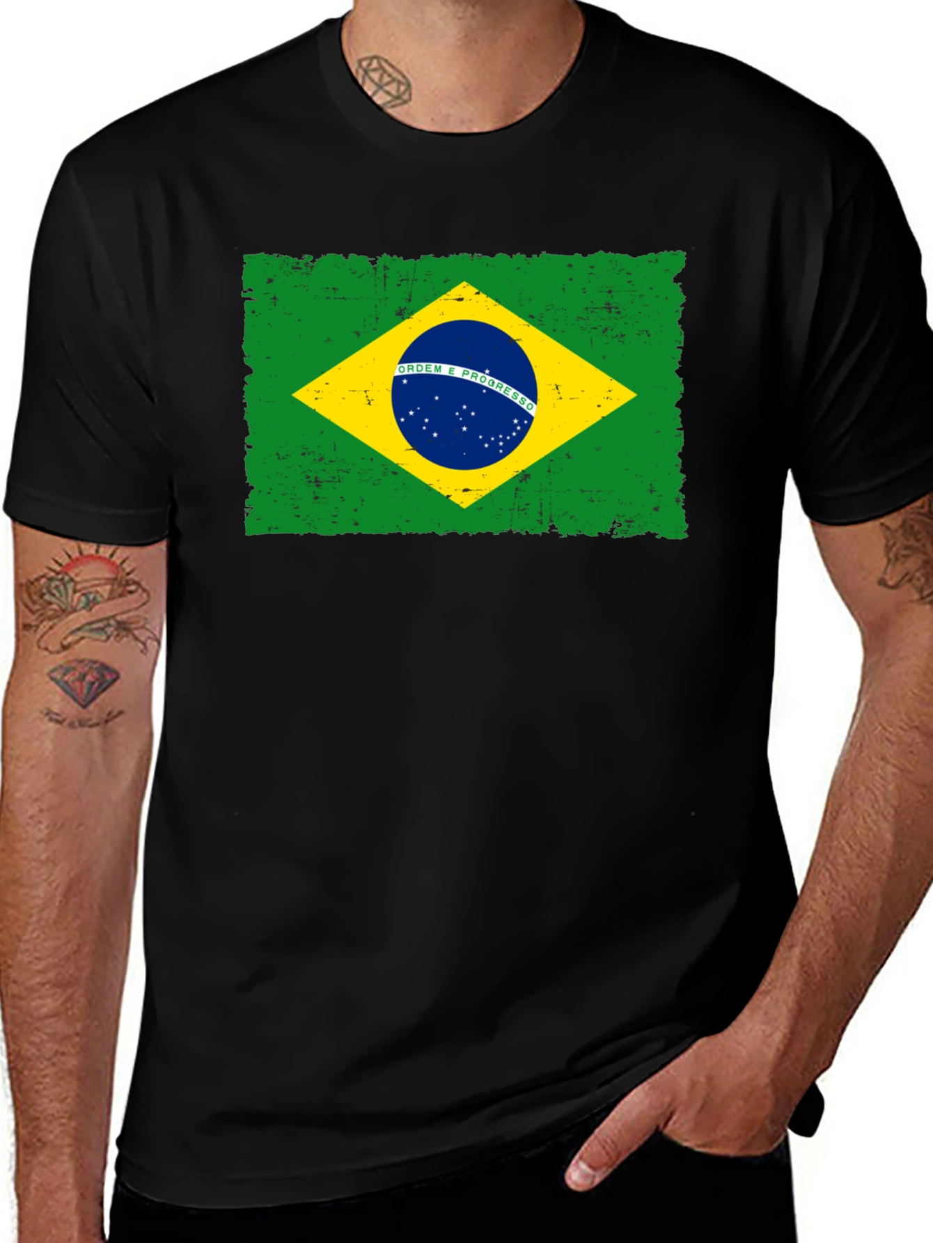 Camiseta Negra con Bandera de Brasil