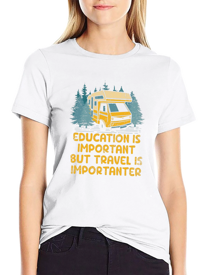 Camiseta Negra Viajar es Más Importante