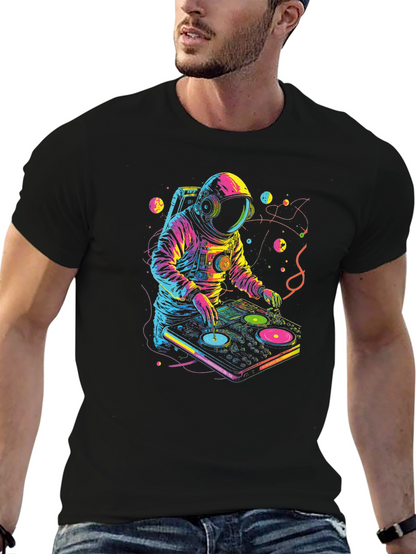 Camiseta Negra Astronauta DJ Espacial