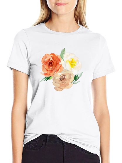Camiseta Negra con Diseño Floral Acuarela