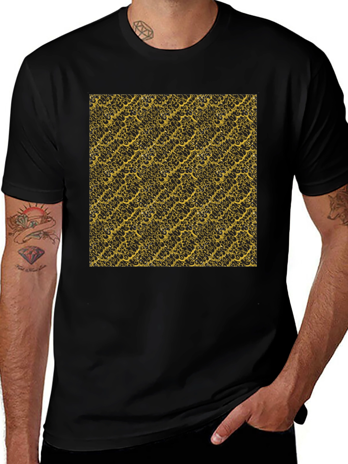 Camiseta Negra Estampado Dorado Elegante