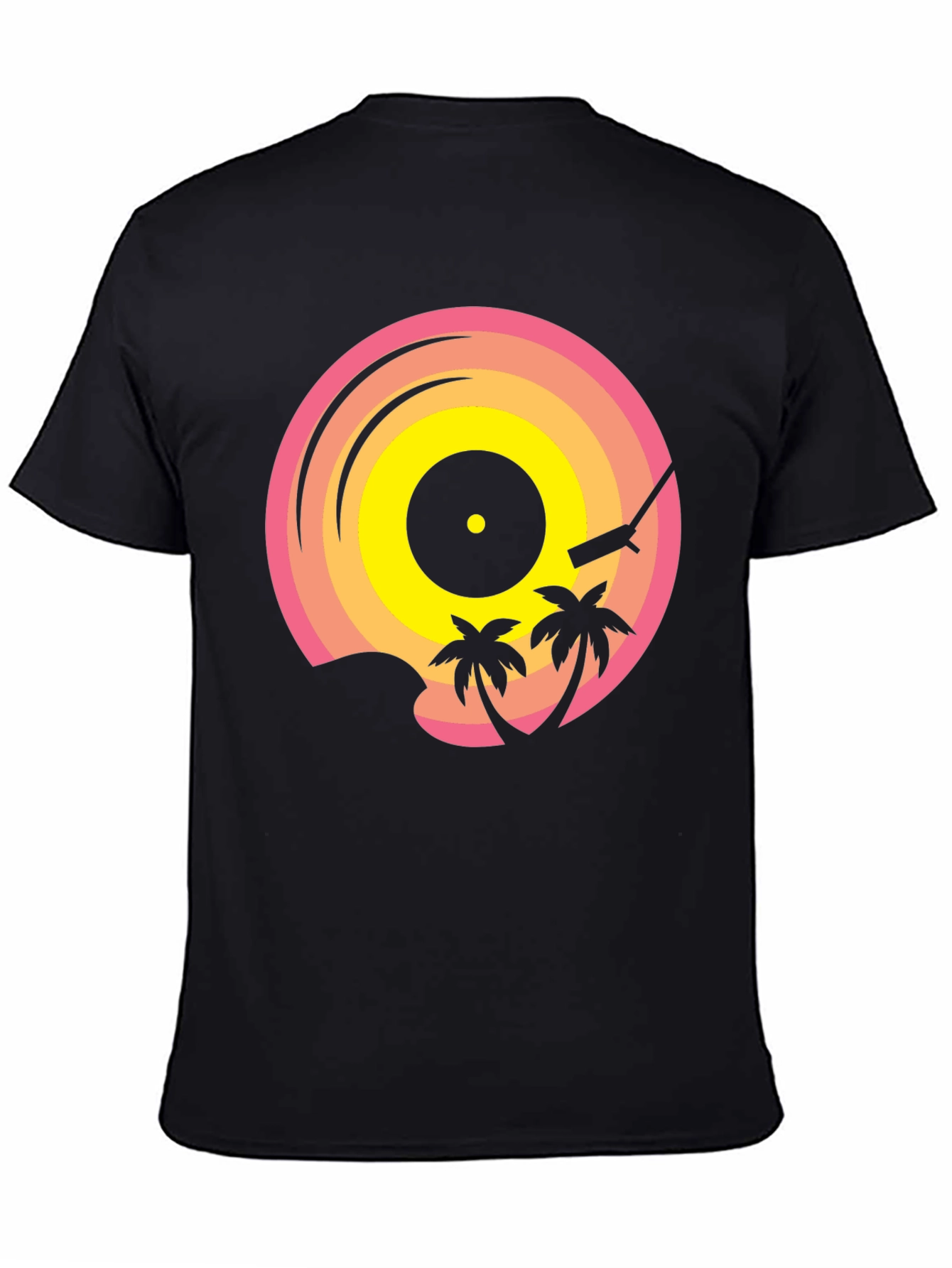Camiseta Negra con Diseño de Vinilo Tropical