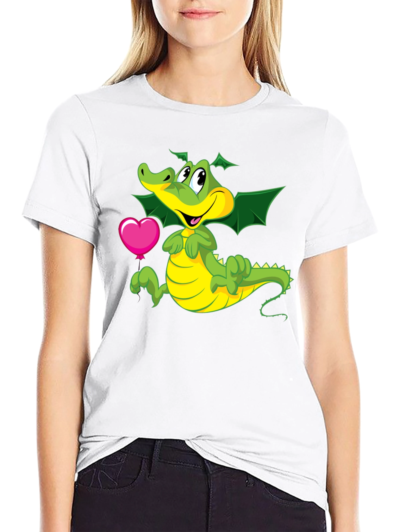 Camiseta Negra con Dragón y Corazón