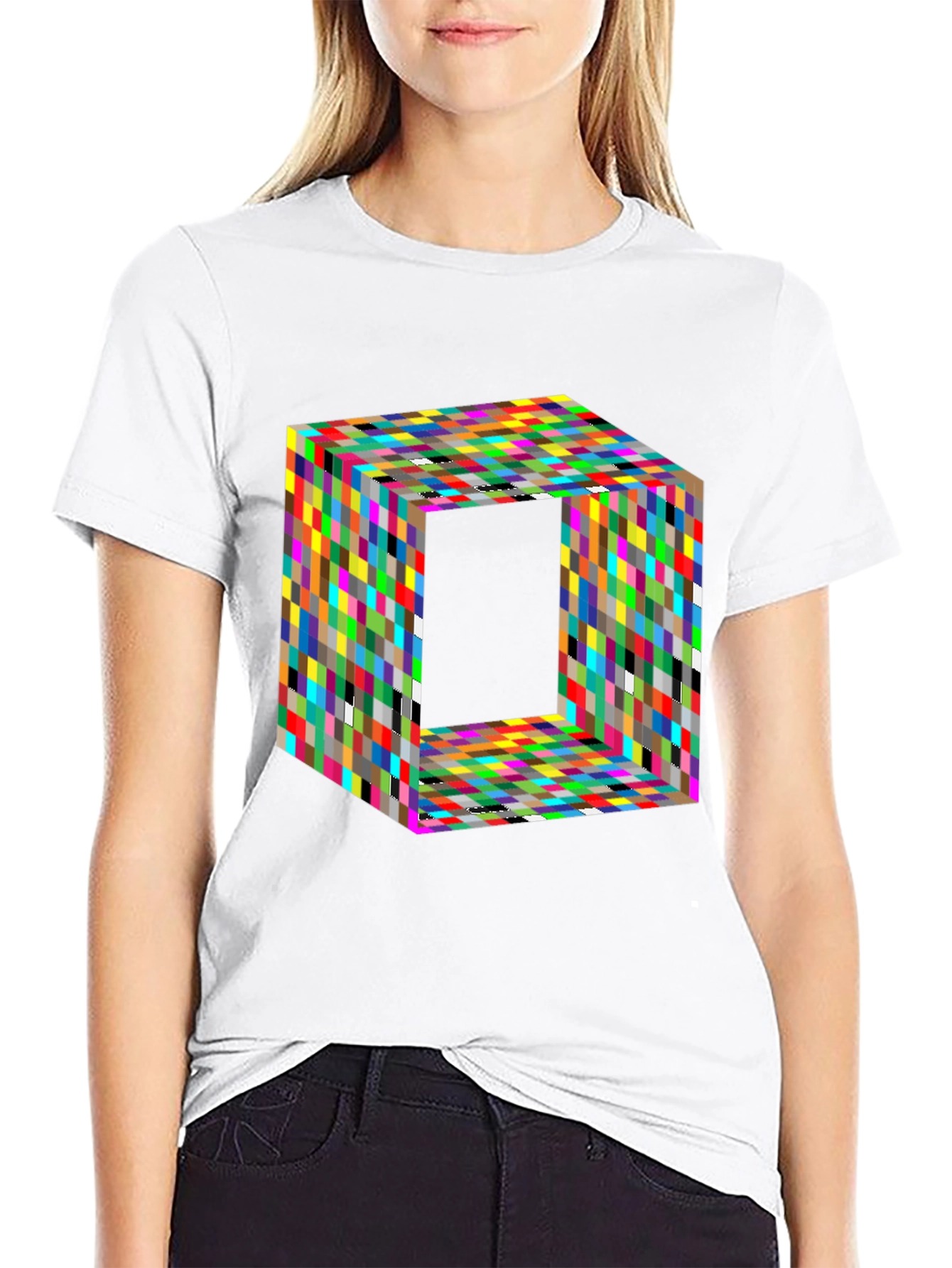 Camiseta Negra con Diseño Cubista Abstracto