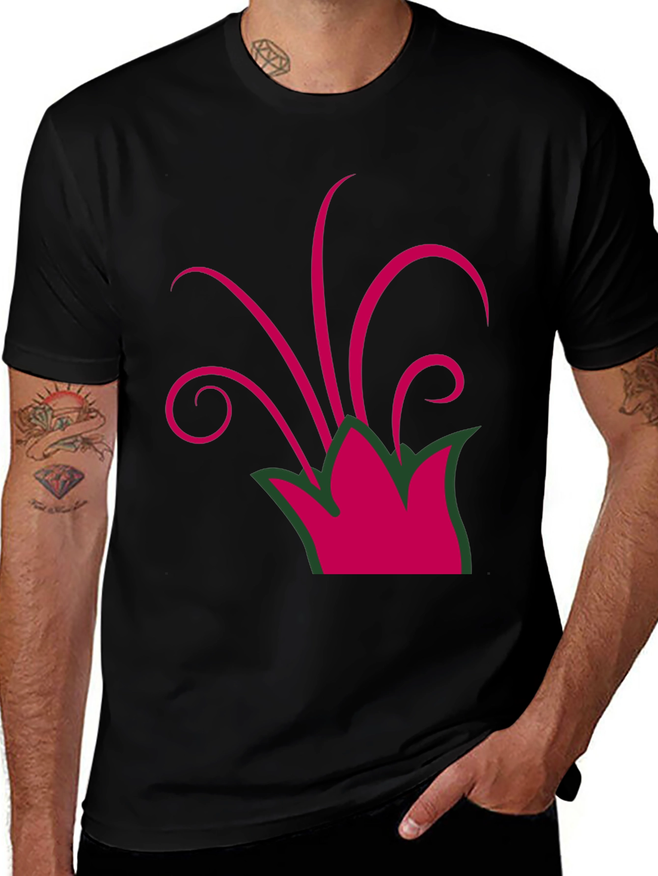 Camiseta Negra con Diseño Floral Abstracto Magenta