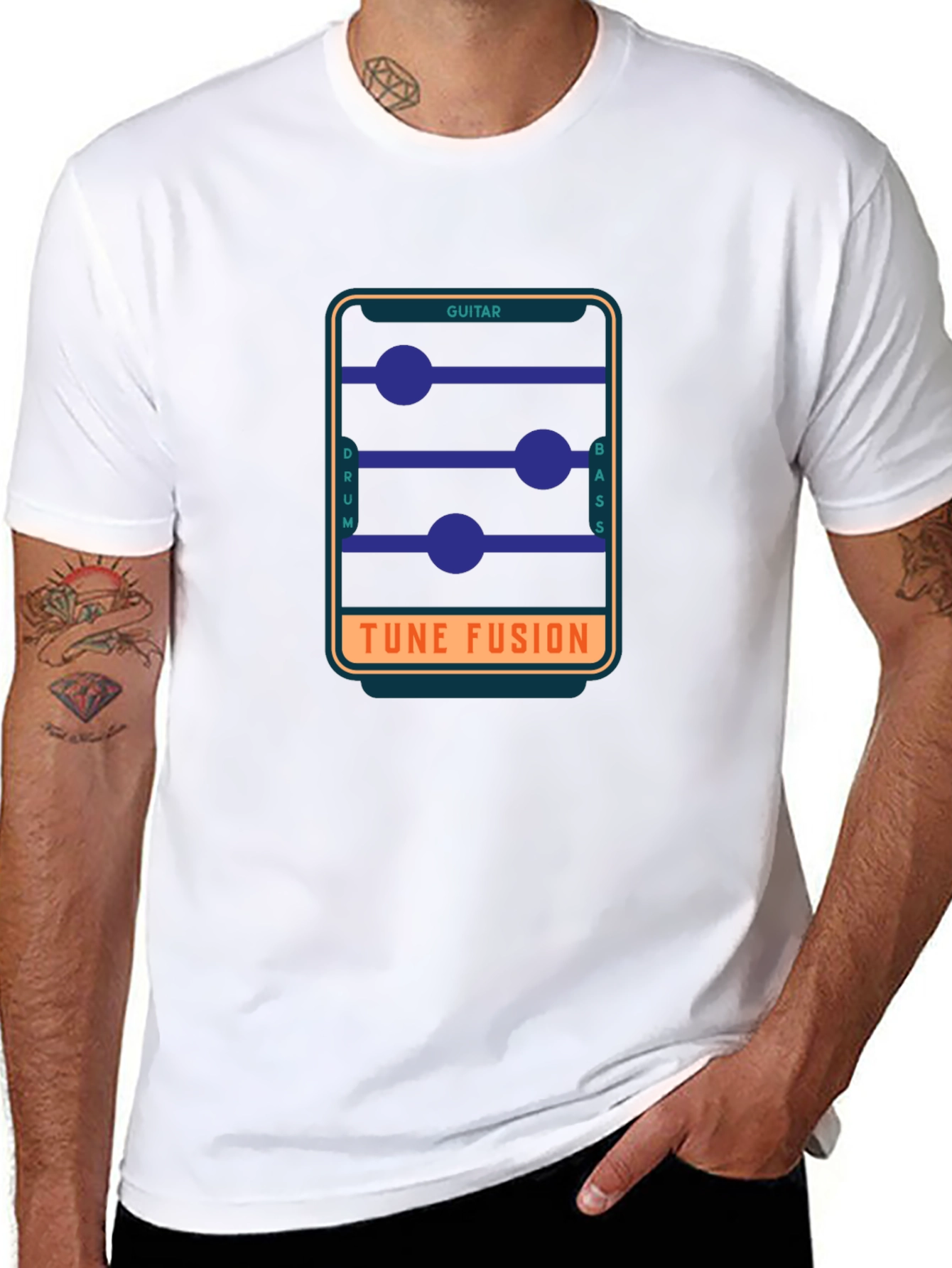 Camiseta Negra Tune Fusion Guitarra y Bajo