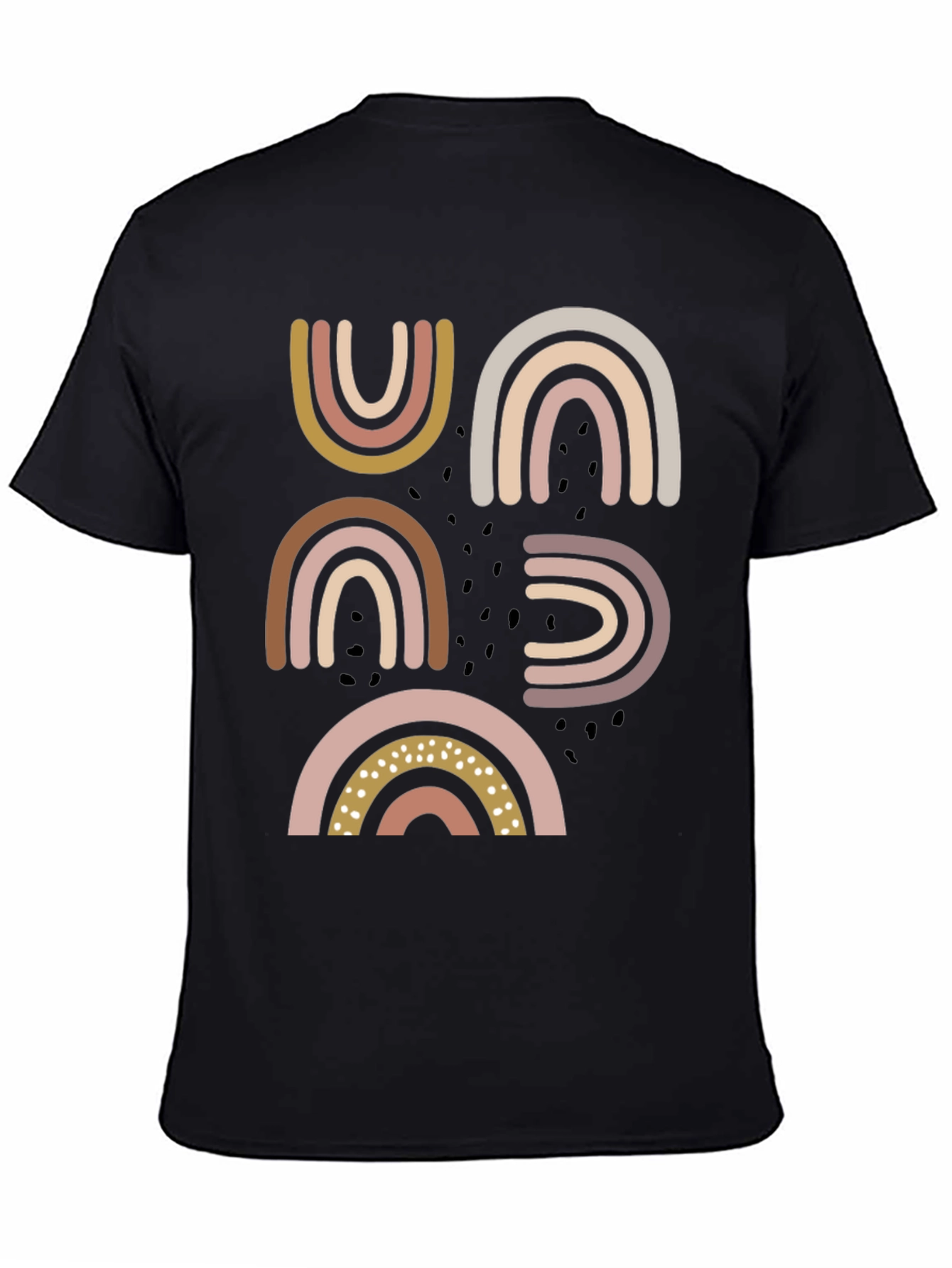 Camiseta Negra con Arcoíris Estilizados
