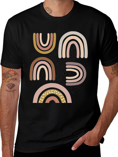 Camiseta Negra con Arcoíris Estilizados