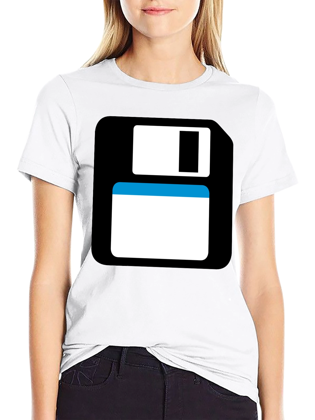 Camiseta Negra con Diseño Disquete Retro