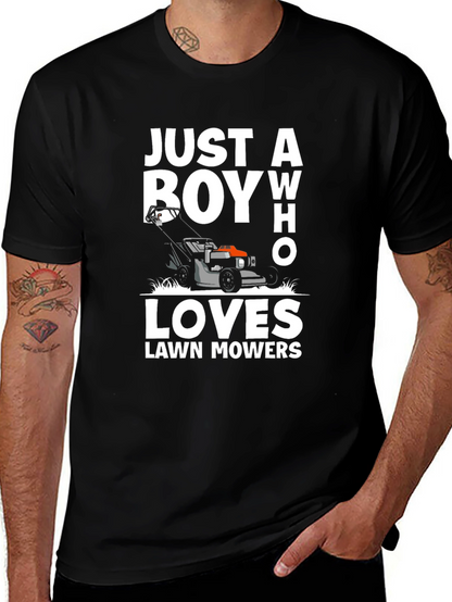Camiseta Negra Just a Boy Who Loves Lawn Mowers