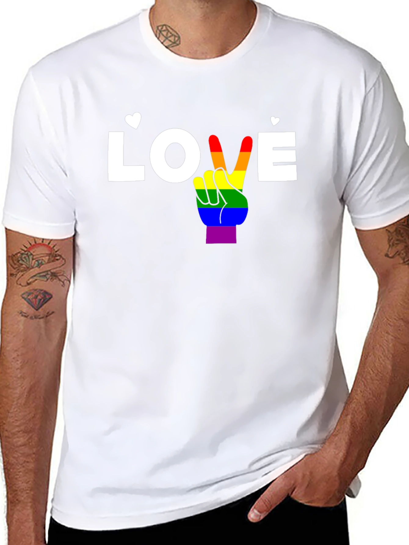 Camiseta Negra Love LGBTQ+ con Diseño Único