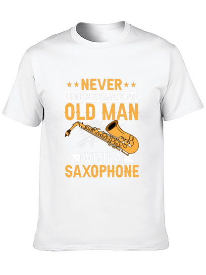 Camiseta Negra: Nunca Subestimes a un Viejo con Saxofón
