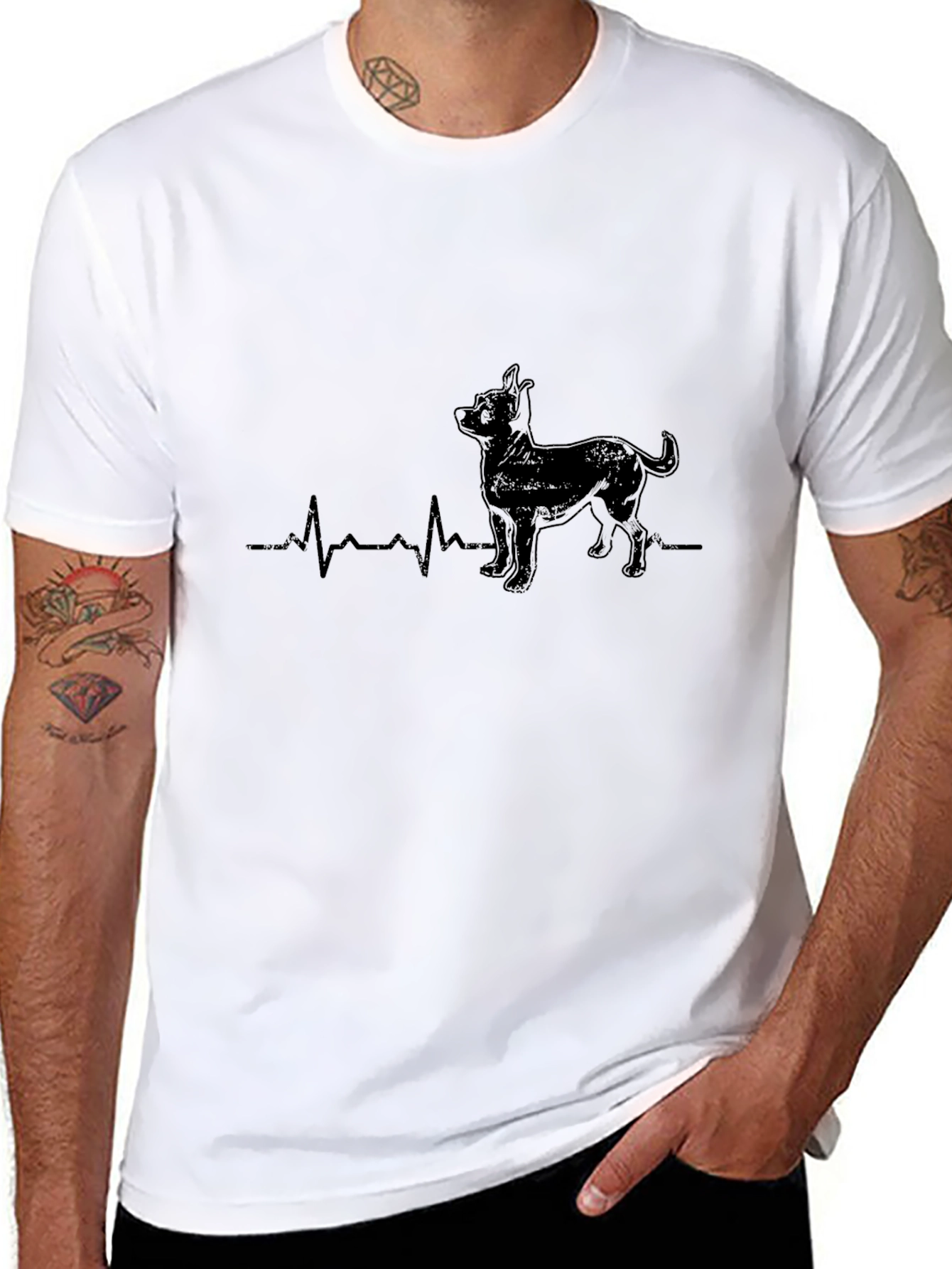 Camiseta Negra con Diseño de Chihuahua y Latido